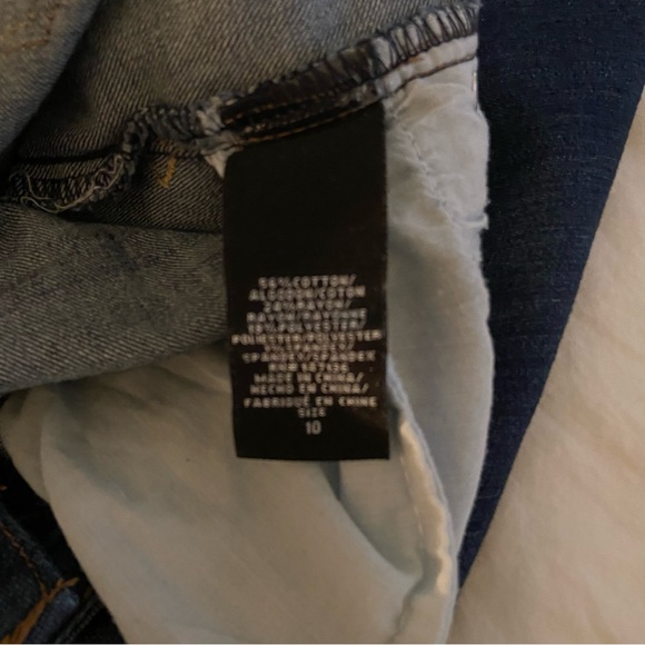 Capri Jeans - Picture 5 of 7